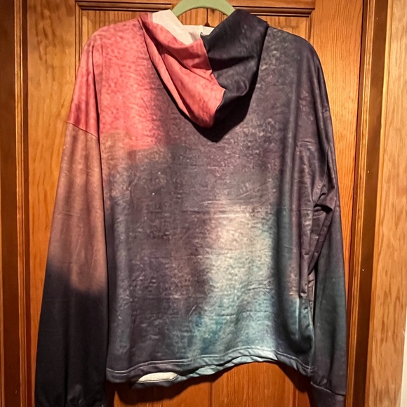 NWOT Tie-dye, lightweight, hooded sweatshirt Sz. 2xl - Picture 2 of 3